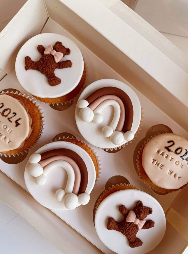 Baby-shower-cupcakes-beer-2024-scaled babyshower-cupcakes-baby-on-the-way-2024