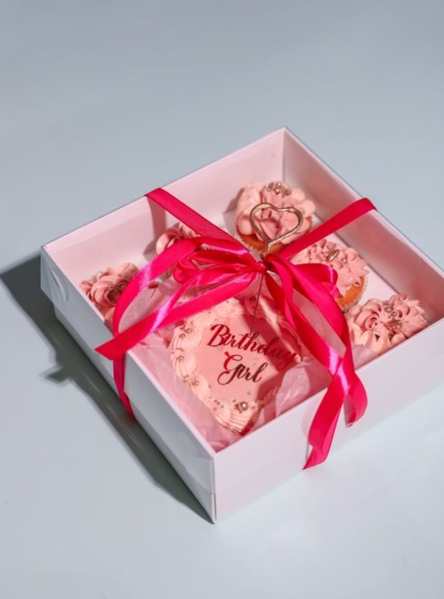 Bento-birthday-cake-roze Doos-taart-roze