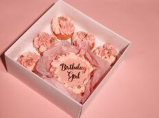 Bento-cakes-cupcakes-roze-box