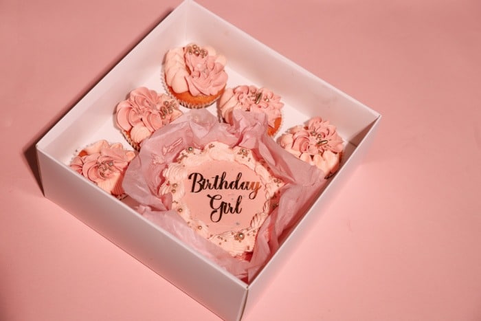Bento-cakes-cupcakes-roze-box Bento-cakes-cupcakes-roze-box