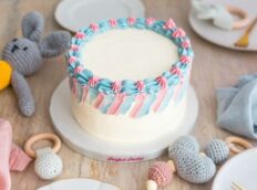 gender-reveal-cake-pink-blue
