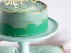 Ramadan-suiker-feest-groen-taart-goud-rand-taart-topper-goud-eid-moubarek