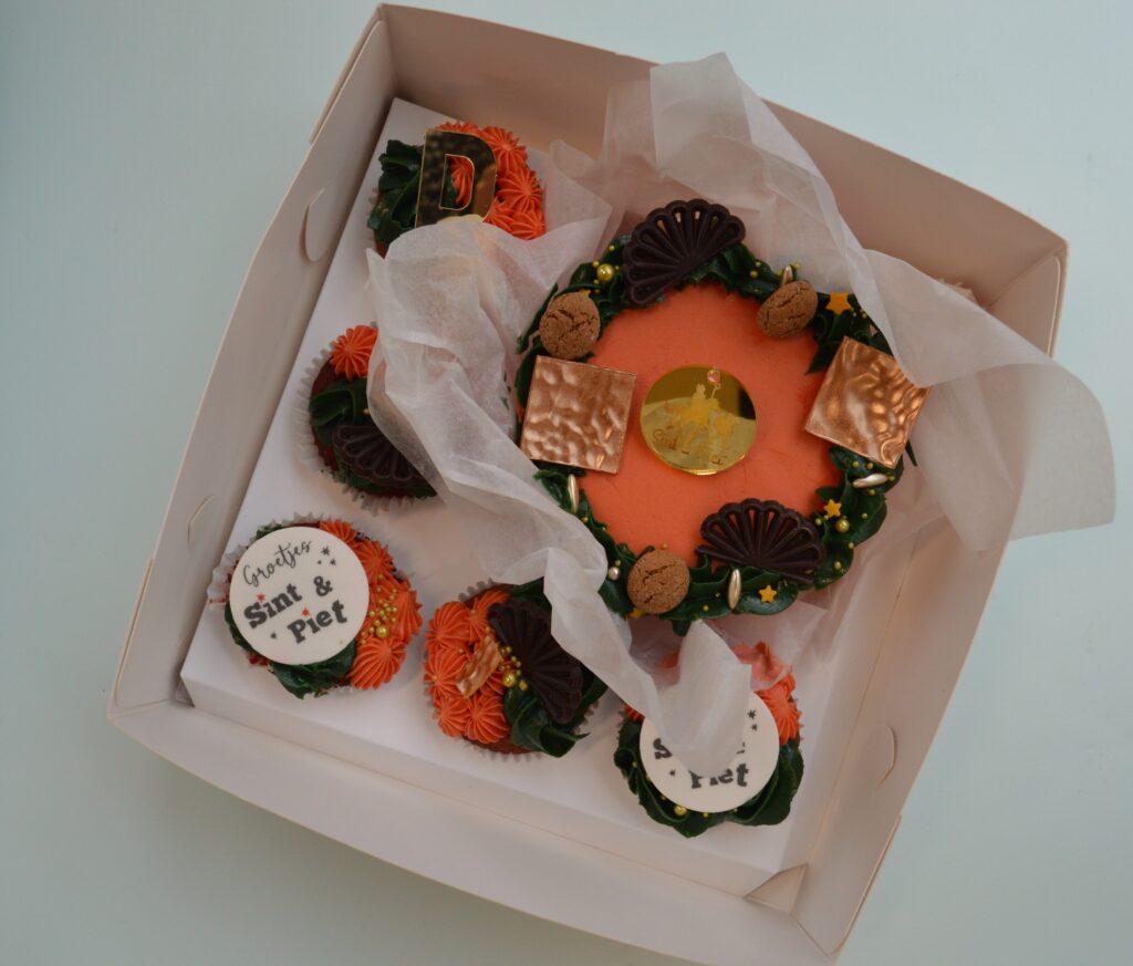 Bento cake en cupcakes, dec 2025