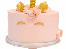 {:nl}Unicorn-taart-1-laag-roze-botercreme-goud-hoorn{:}{:en}unicorn-pink-buttercreme-cake-golden-details{:}