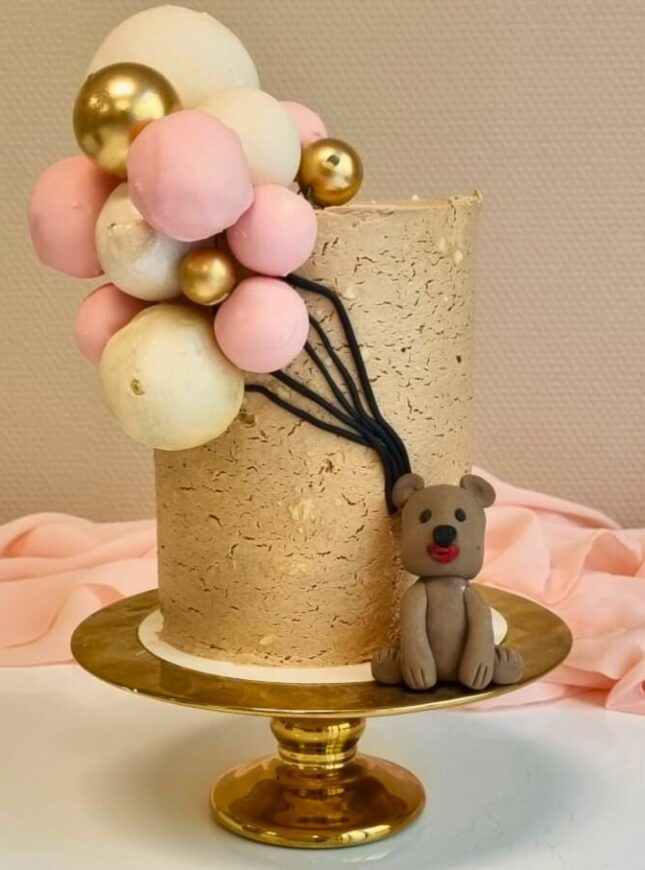 ballonnen-taart-beertje-brown-Edited ballonnen-taart-beertje-pink-goud-beige