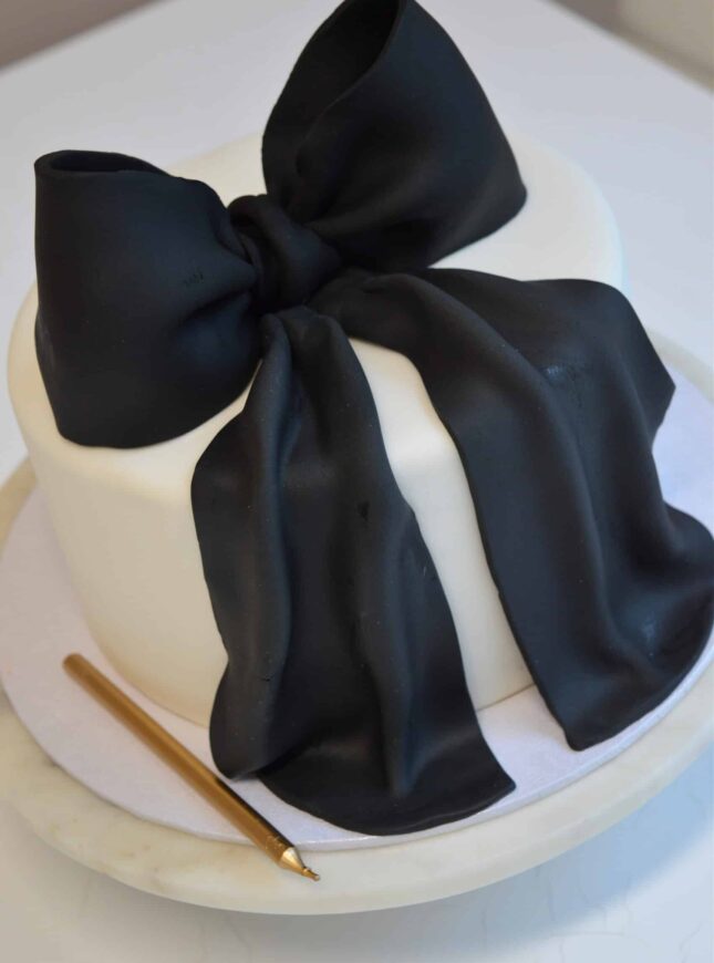 big-bow-cake-2-scaled big-bow-cake-2-scaled