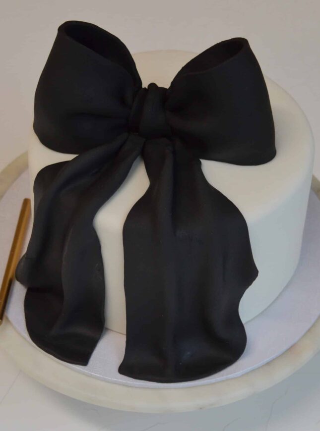 big-bow-cake-scaled big-bow-cake-scaled