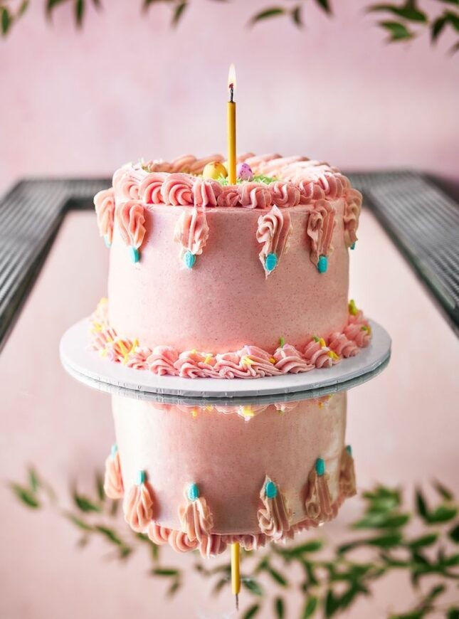 bridgerton-style-easter-cake bridgerton-pink-easter-cake