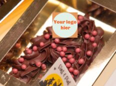 chocoladeletters-sint-en-piet-en-your-logo-hier