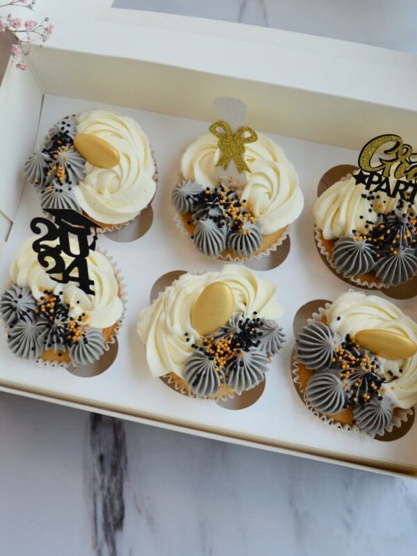 Graduation-cupcakes