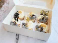 cupcakes-diploma-wit-zwart-goud