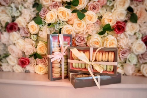 macarons-vanille-1-e1584645344396 {:nl}macaron-doos-vanille-pistache{:}{:en}macaron-box-pistache-vanille{:}