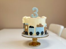 train-cake-2