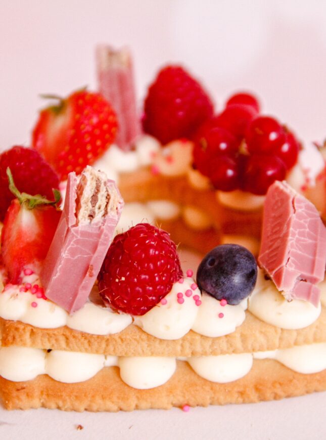 valentine-koekjes-taart-scaled haart-taart